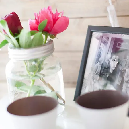 Husfrua Gardshotell * 스트라우멘