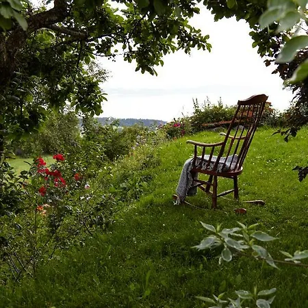 Husfrua Gardshotell Ξενοδοχείο *