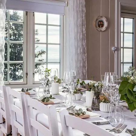 Husfrua Gardshotell Hotel