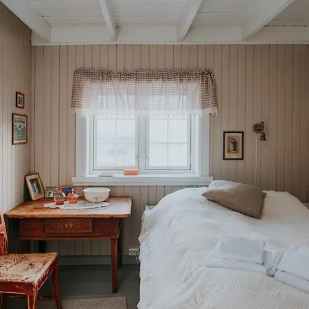 Husfrua Gardshotell Ξενοδοχείο